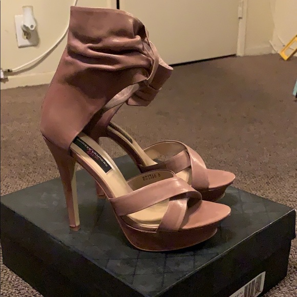 Elsie heels - Picture 1 of 3